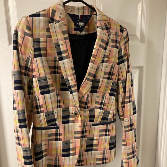 NWT Tommy blazer. Pretty and unique. - Picture 2 of 3